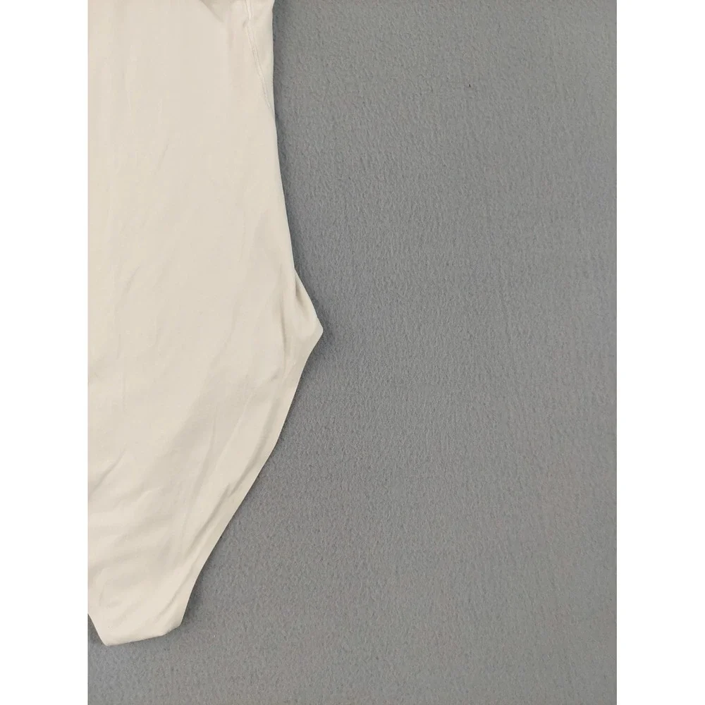 Lululemon Women Bodysuit XS Beige Ribbed Snap Gusset Thong Seamless High Neck